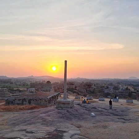 Vinayaka Homestay Hampi Buitenkant foto