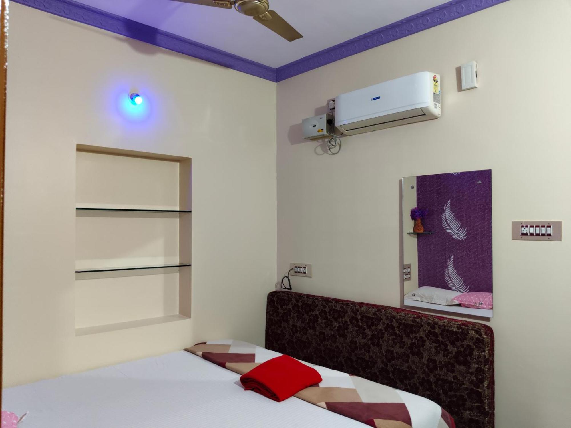 Vinayaka Homestay Hampi Buitenkant foto