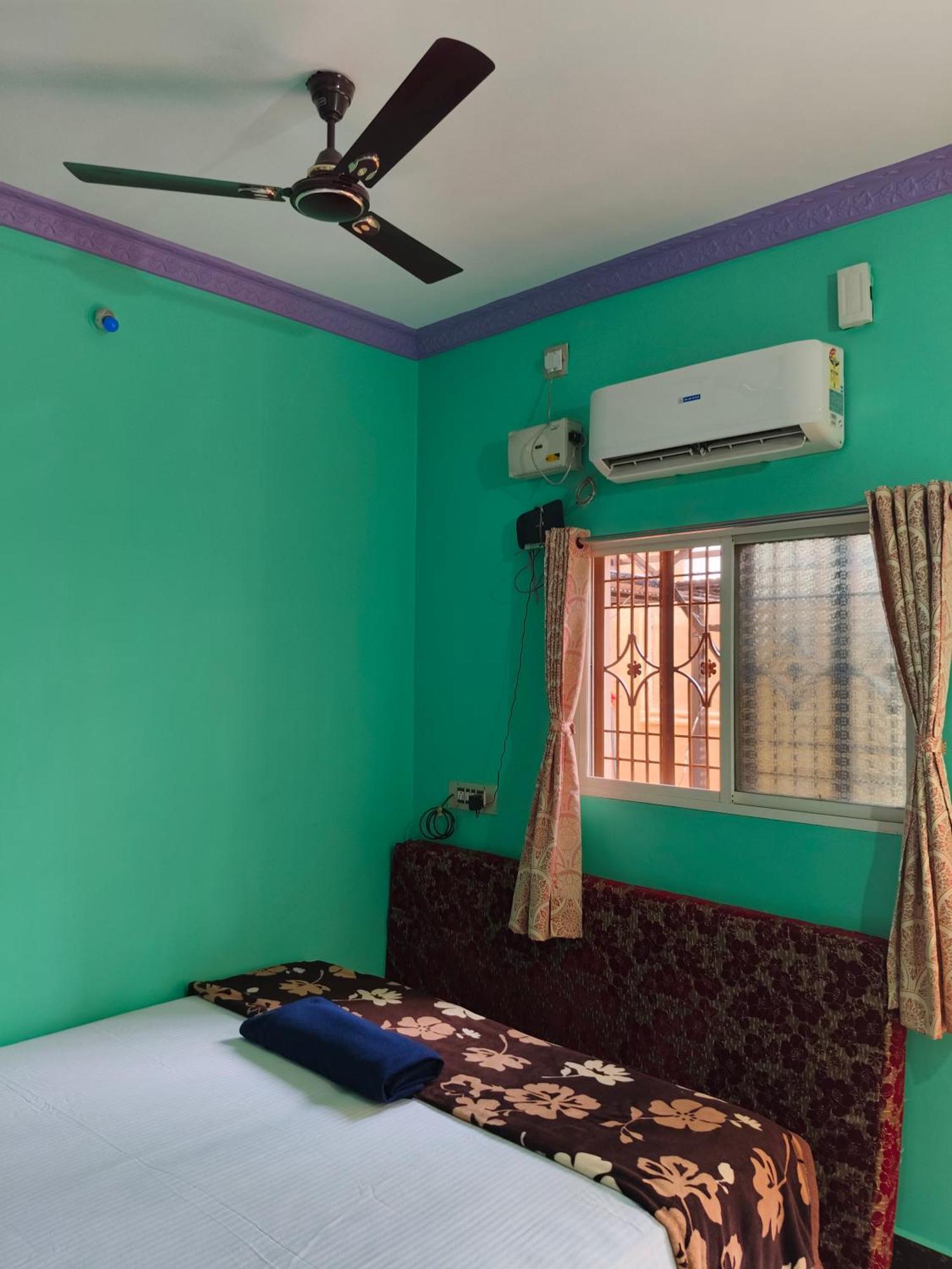 Vinayaka Homestay Hampi Buitenkant foto