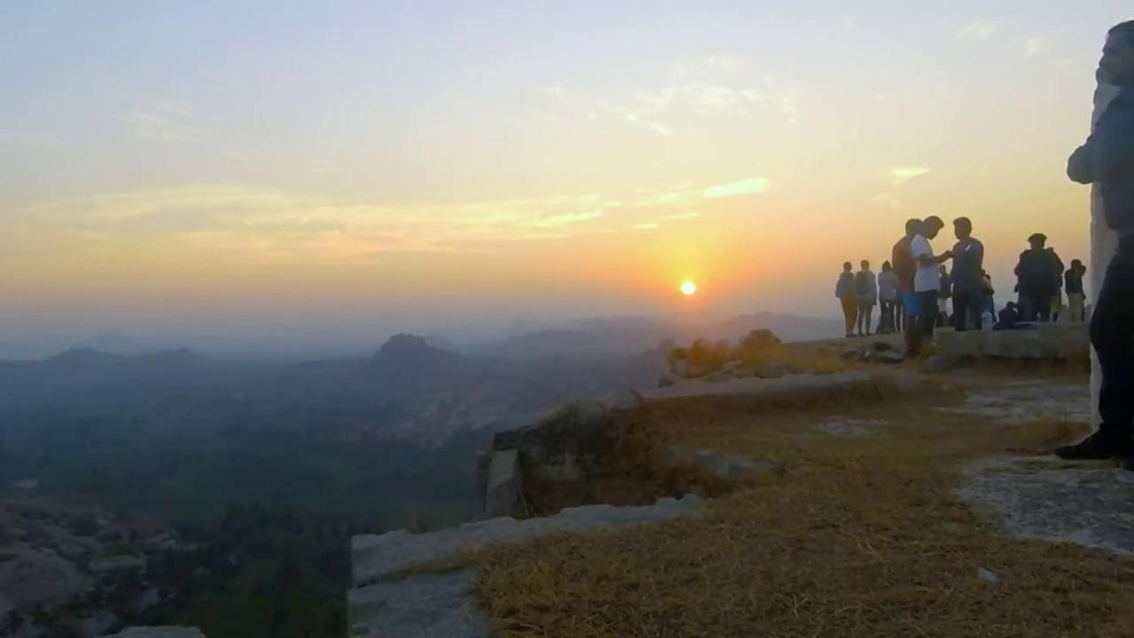 Vinayaka Homestay Hampi Buitenkant foto